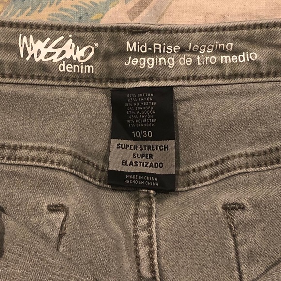 Capri Jean - Picture 4 of 4